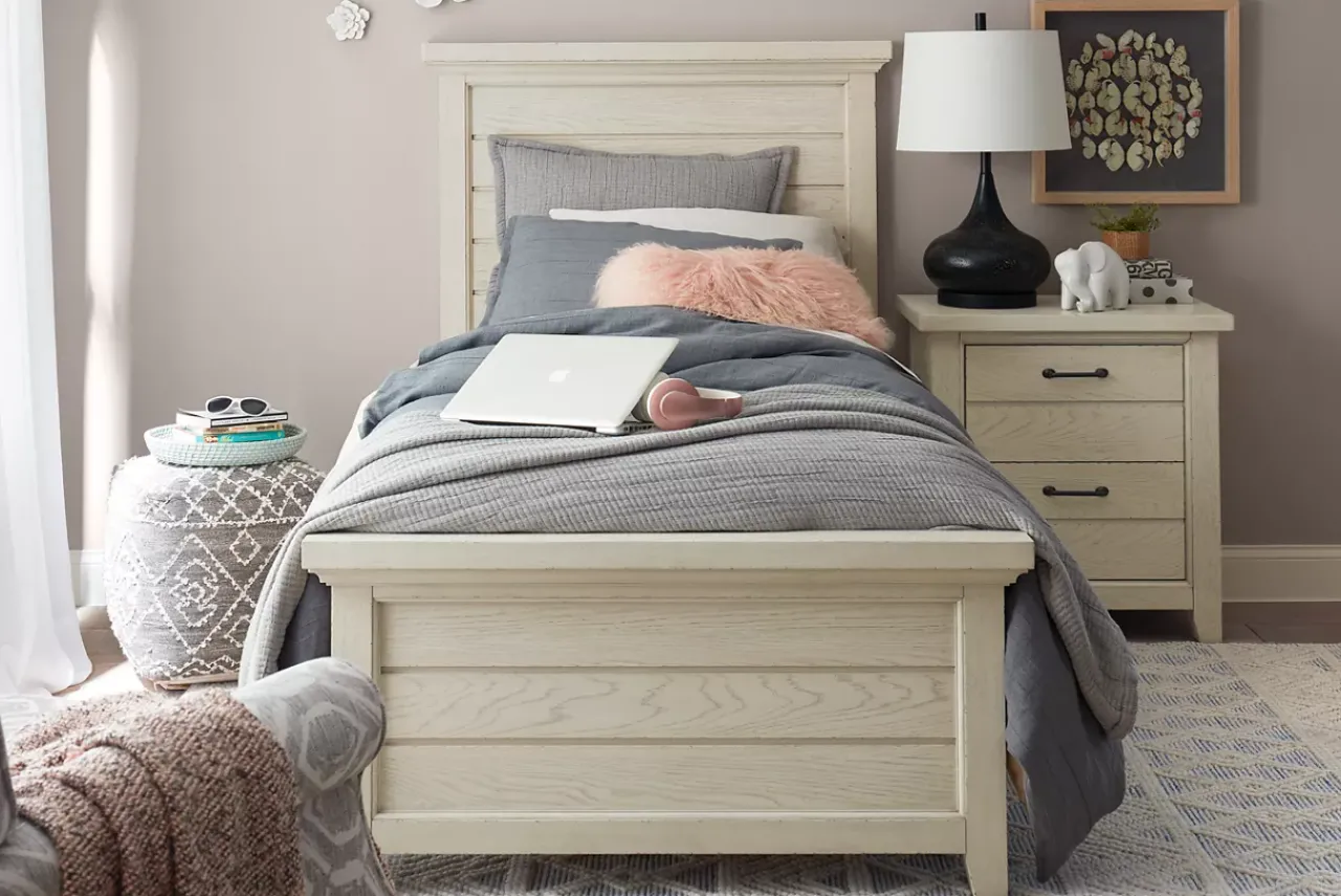 Havertys Briar Lake Youth Bed