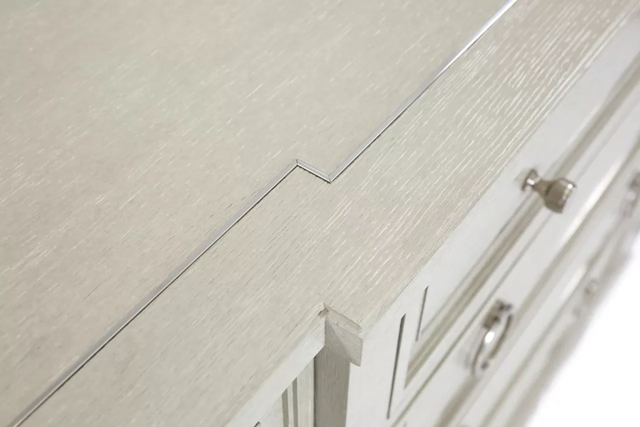 Havertys Hyde Park Dresser Clearance