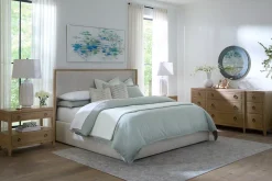 Havertys Lynwood Upholstered Bed New