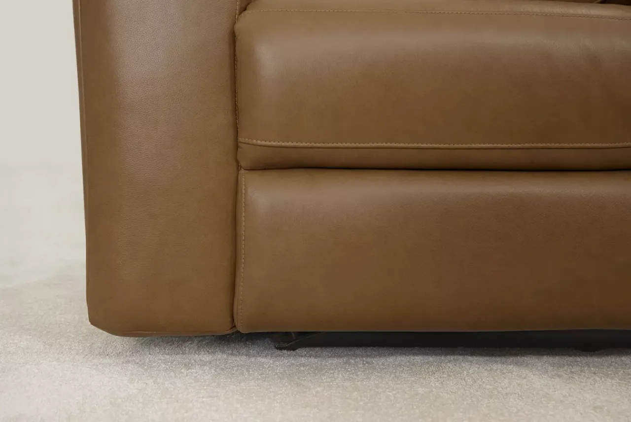 Havertys Milton Power Loveseat Saddle New