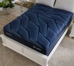 Havertys Serta&reg; iSeries NXG&trade; Hybrid 1500 Firm Mattress Online