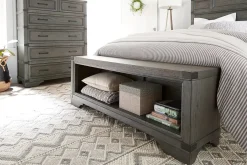 Havertys Vickery Creek Chest Hot