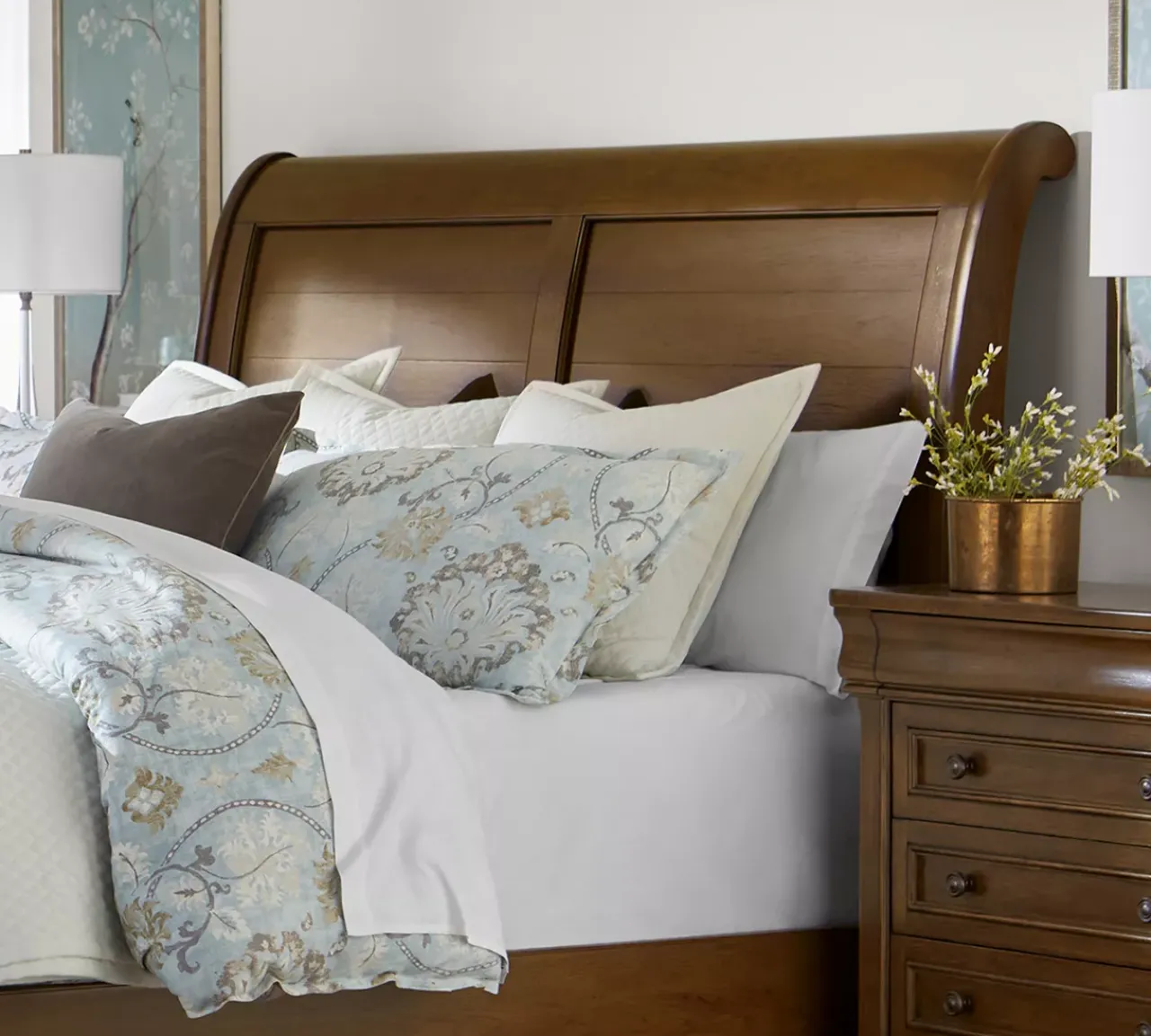 Havertys Westhaven Sleigh Bed Discount